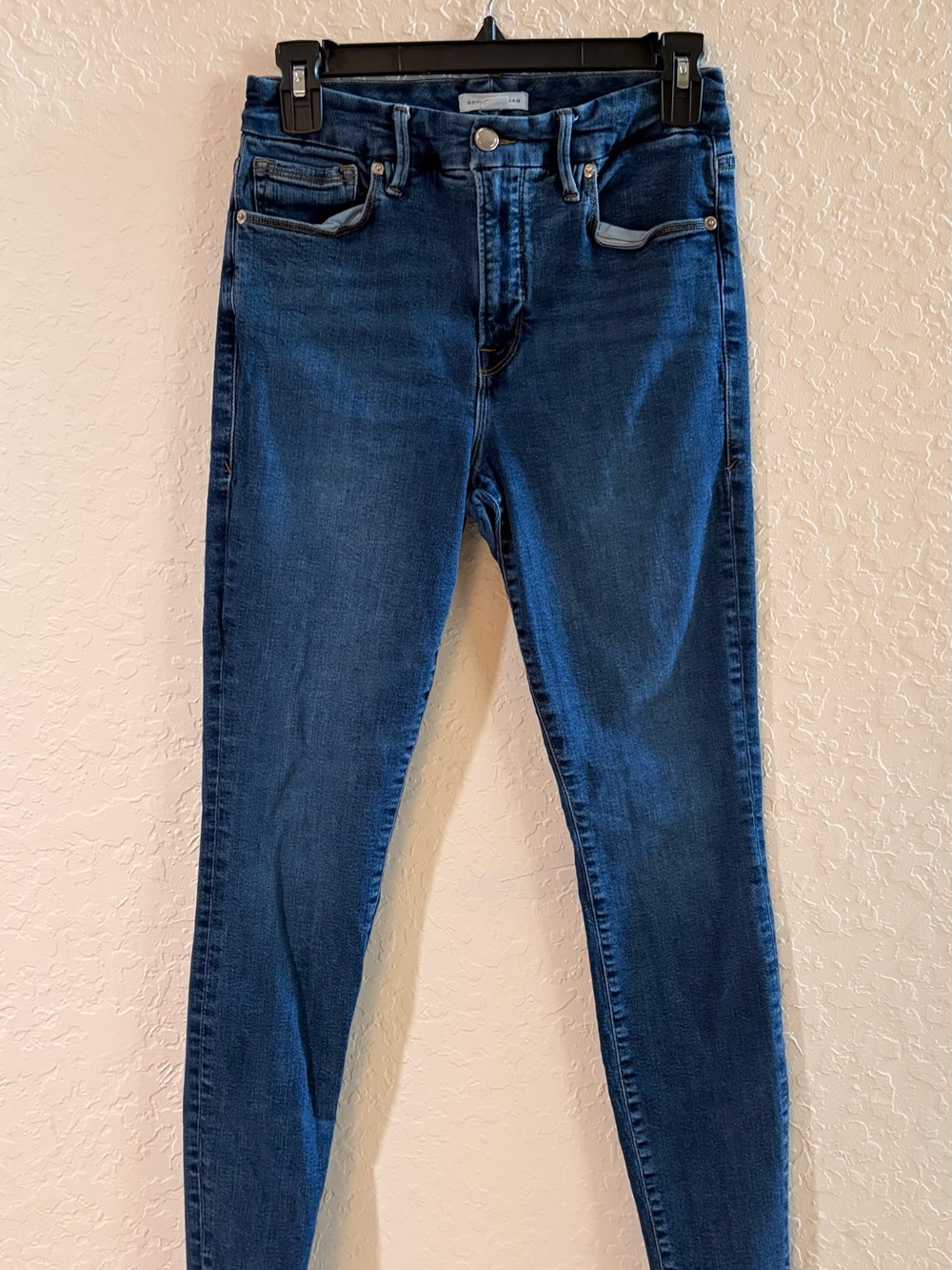 Good American Women's stretch Skinny Jeans in Dark Blue Denim 8/29